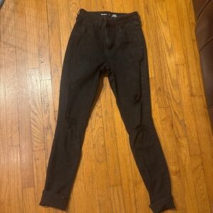 Old Navy rockstar super skinny jeans